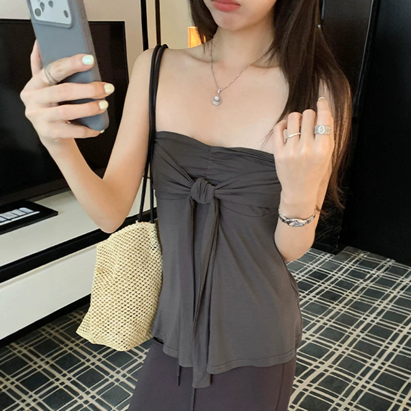 Hot girl slim-fit backless strapless tank top for women, summer outerwear, 2026 new niche design, pure and alluring style top Hot girl slim-fit backless strapless tank top for women, summer outerwear, 2026 new niche design, pure and alluring style top