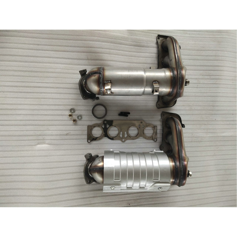 Supply of Automotive Three-Way Catalytic Converters Suitable for 07-11 Camry 2.4L Catalytic Converter Assembly Supply of Automotive Three-Way Catalytic Converters Suitable for 07-11 Camry 2.4L Catalytic Converter Assembly