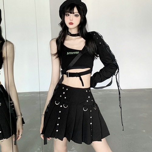 American Black Spice Set for Women - Design-Savvy Short-Sleeve Tank Top with Straps, Retro Work Semi-Skirt, Three-Piece Set