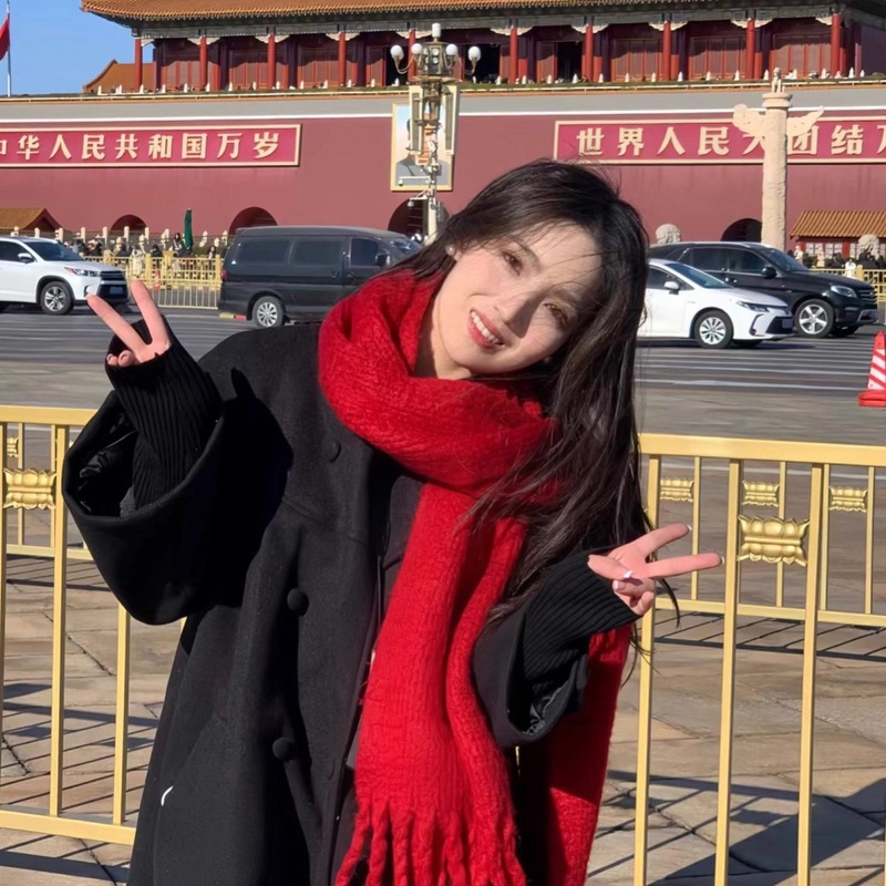 李一桐同款冬季氛围感加厚围巾女秋冬新款克莱因蓝马海毛围脖护脖|undefined