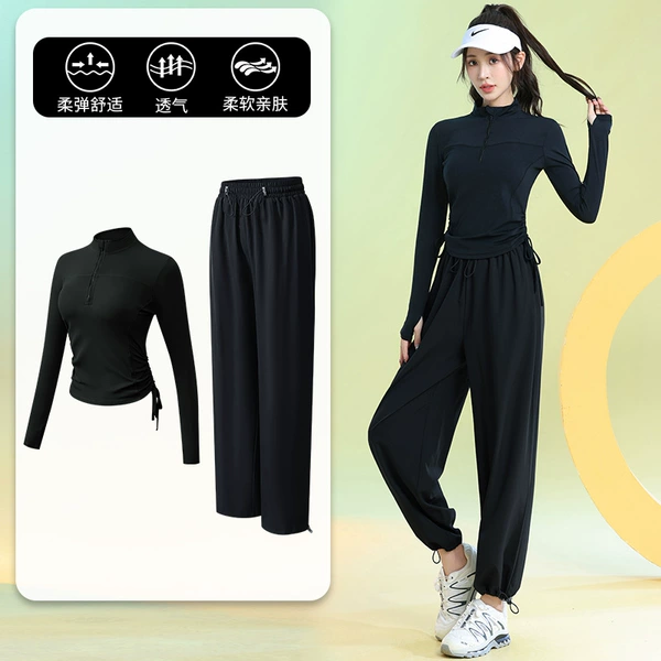 Fashionable set, black trousers