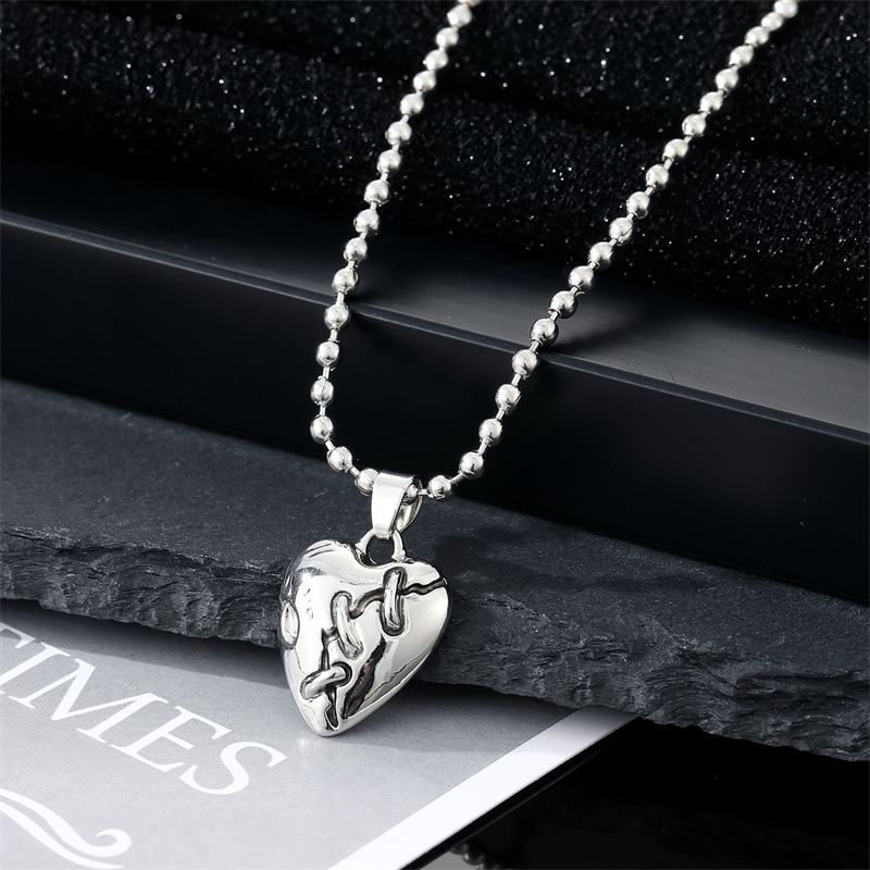 Retro Punk Alloy Pendant Broken Heart Earring Necklace Set