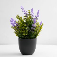 北欧の新しい盆栽の家庭のデスクトップの客間の造花の装飾の置物は紫色のラベンダーの花の盆栽をシミュレーションします。