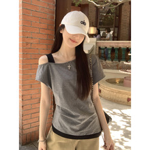 法式2025夏季韩版设计感气质撞色露肩褶皱显瘦百搭显瘦短袖T恤女