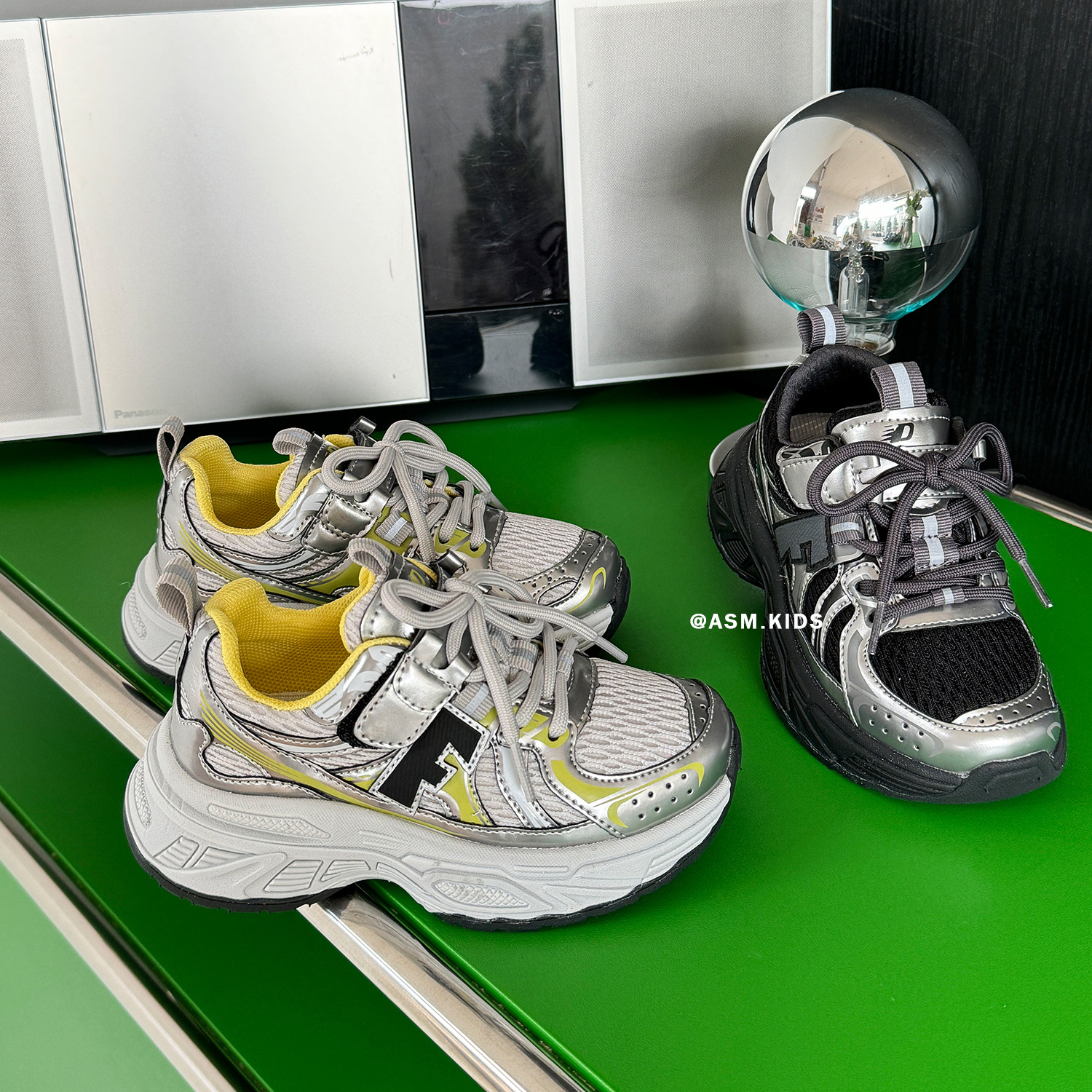 Lightweight autumn children's running sneakers for leisure for…