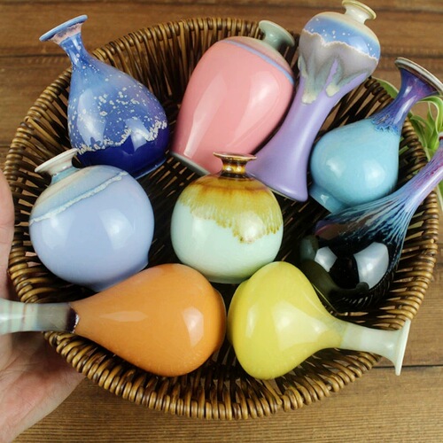 Ceramic Glaze Small Vase with High-End Instagram Style, High-Quality Ceramic Flower Vase, Cultural Market Display Piece, Ornament