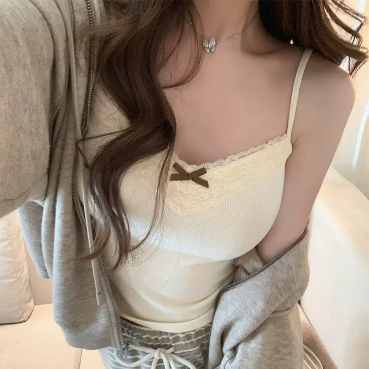 辣妹纯欲蕾丝花边吊带背心打底胸垫蝴蝶结短款修身设计无袖上衣