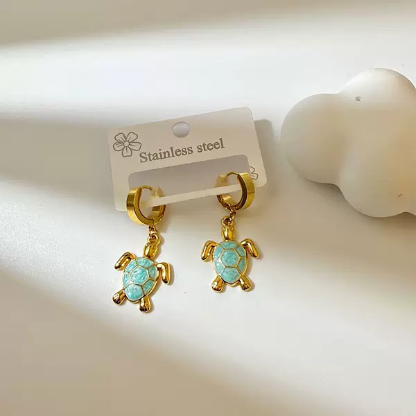 European and American cross-border cartoon animal oil-drip stainless steel small turtle earrings, exquisite niche fashion earrings wholesale
