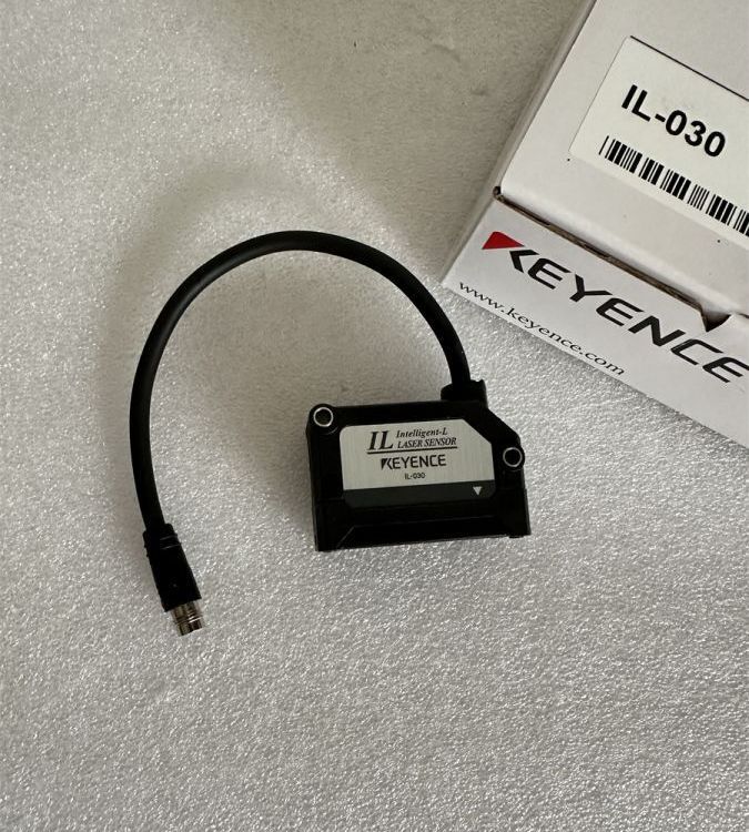 传感器 IL-600 基恩士 IL-030 IL-100 IL-1050 IL-1000