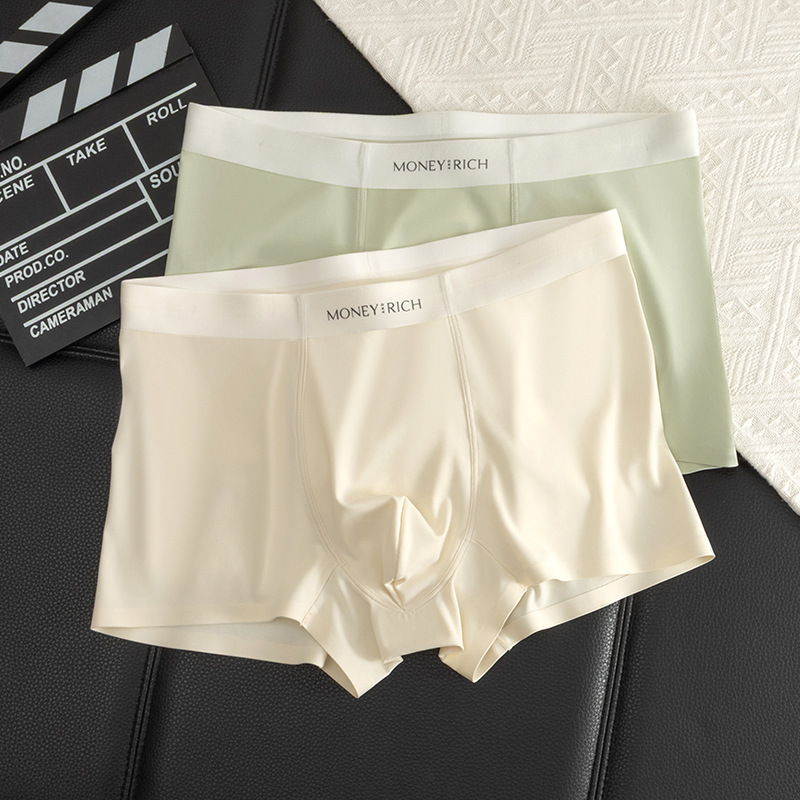 Verano delgado y frío calzoncillos de seda de hielo para hombres, pantalones antibacterianos, entrepierna transpirable sin marcas, pantalones cortos grandes para hombres.