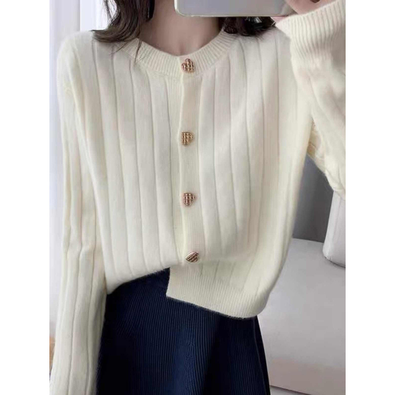 White spring short cardigan