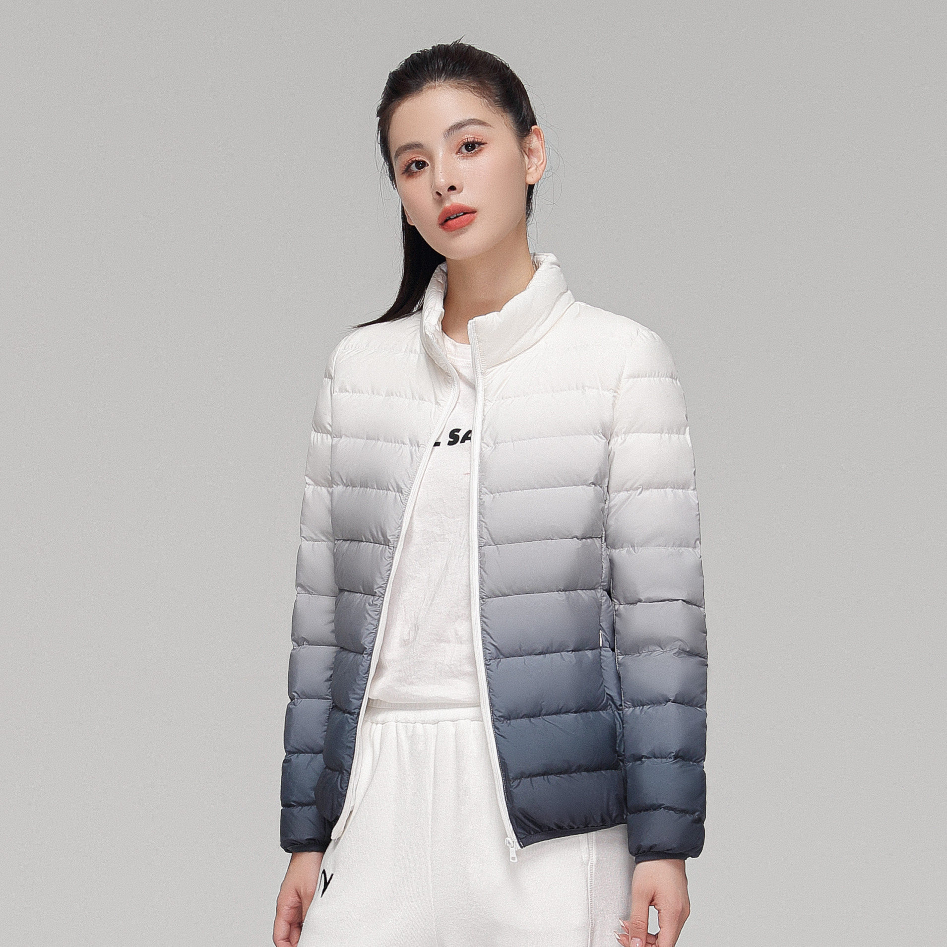 Transfronterizo Tik Tok otoño y invierno nuevo 90 camisa de plumón ligera cuello con capuchón de color gradiente de gran tamaño blanco