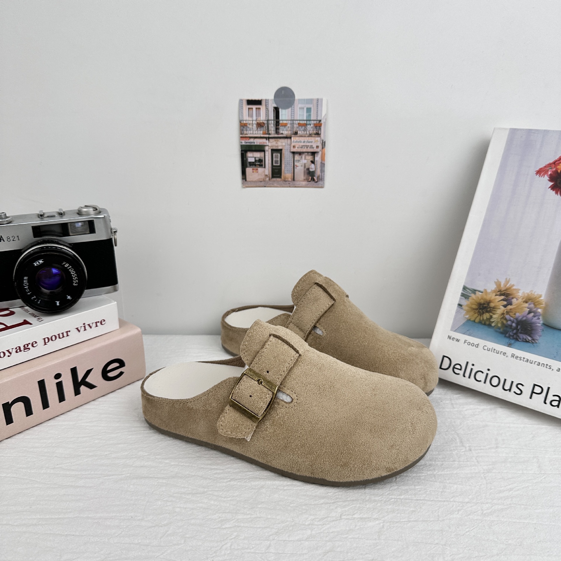 Zapatillas de tabla de onda lejana para mujer 2025 nuevos zapatos Birkenstock para mujer estilo caliente de verano medias zapatillas Baotou ropa exterior sandalias de todo fósforo en nombre del cabello