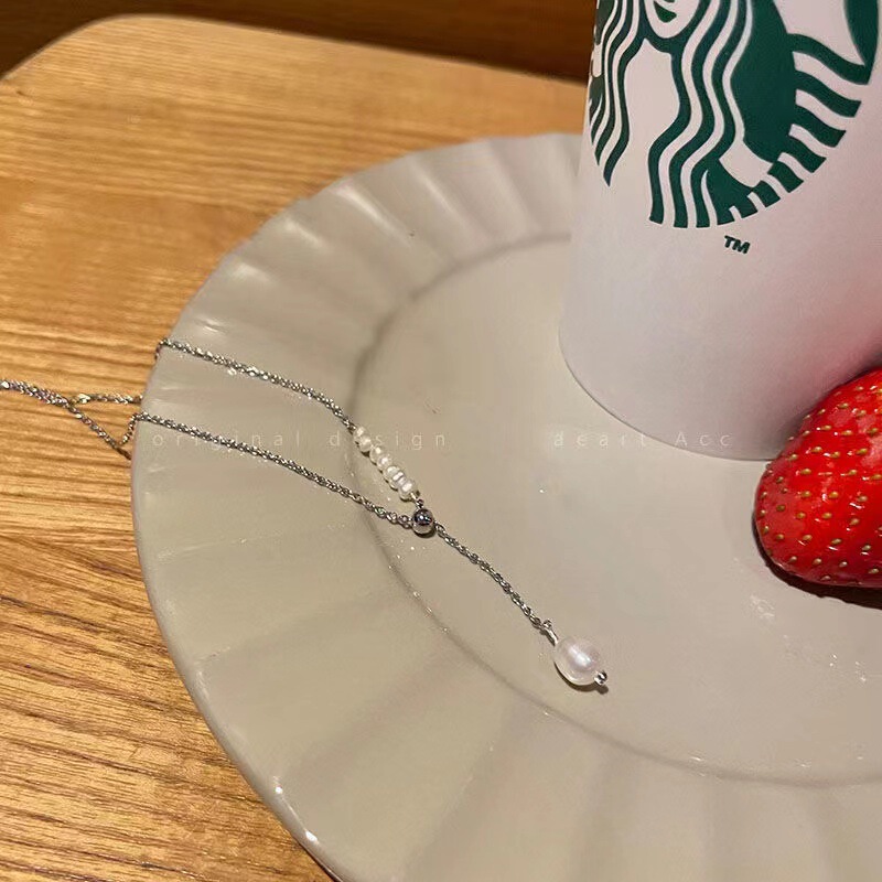 真珠のペンダントのネックレスの女性の潮の気質のネットの赤いinsの軽くて豪華な大衆の設計感の鎖の鎖は首の鎖の贈り物を調節することができます。|undefined