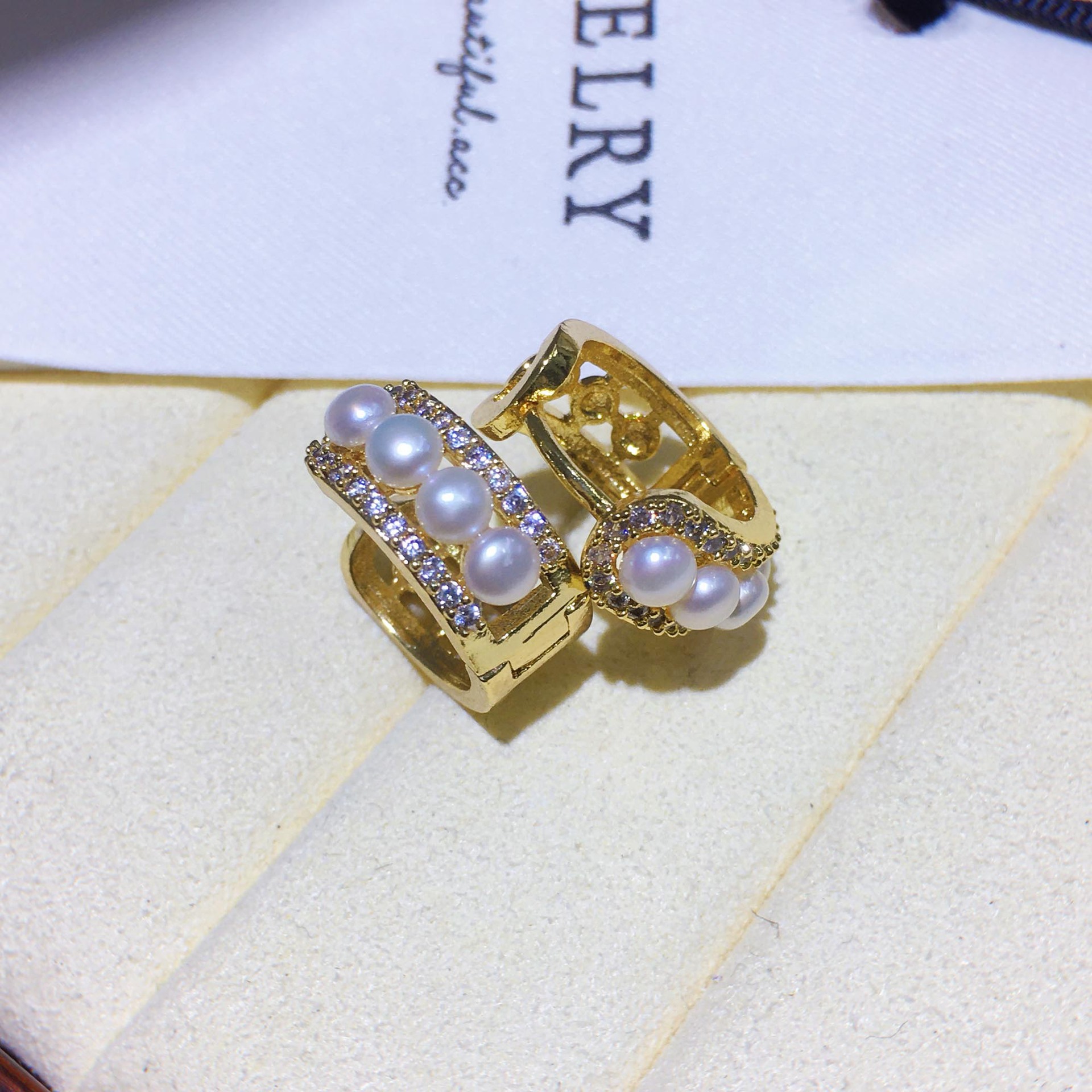 Դͷ���Ҹ��������Լ��Ȼ��ˮ������Բ������С��ins���������