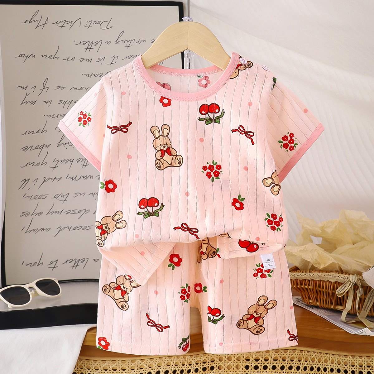 2025 verano nueva ropa para niños pantalones cortos de manga corta para niños, hombres y mujeres, camisetas para bebés, niños y niñas, algodón al por mayor