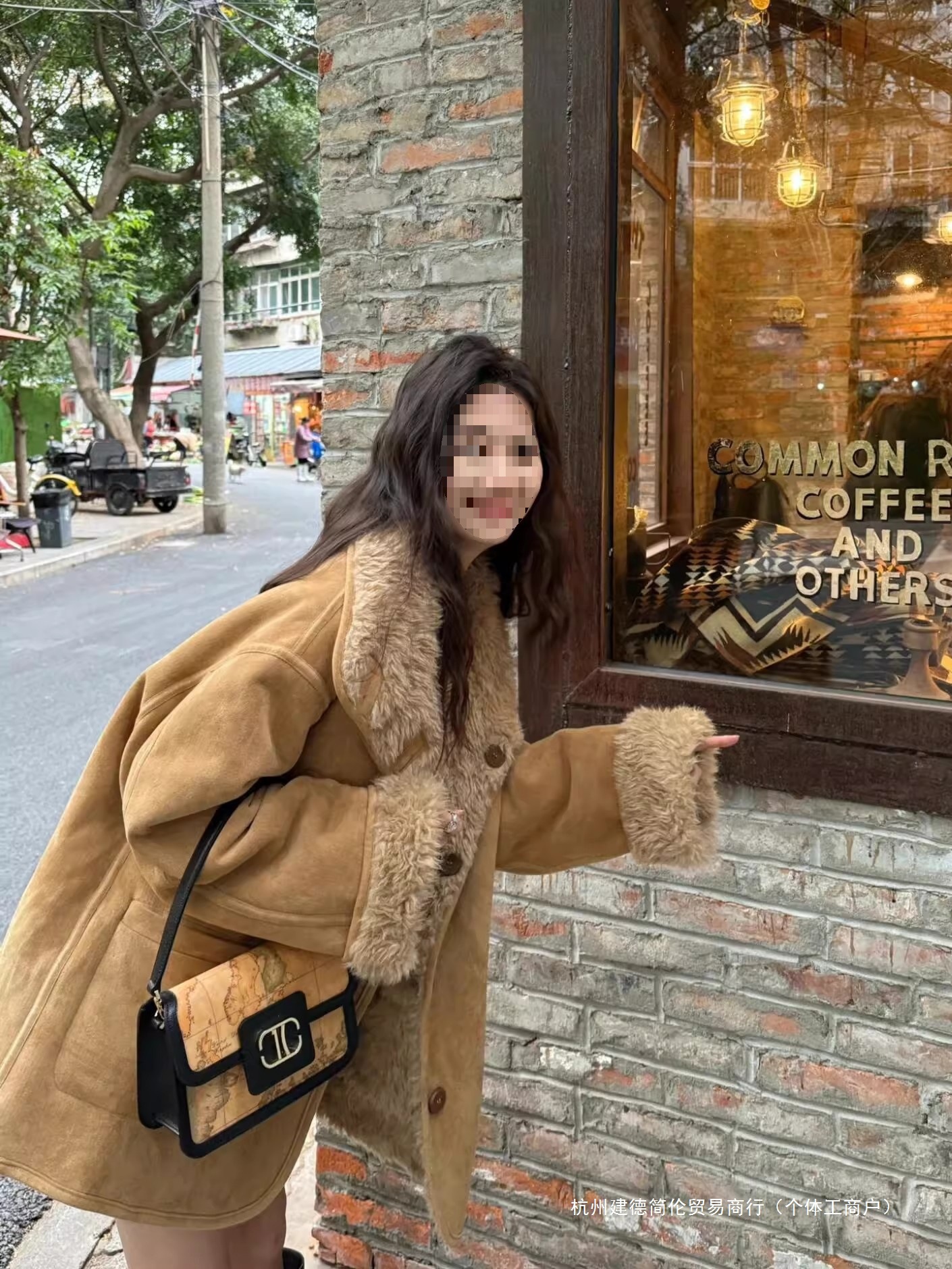 2025 New Suede Reversible Fur All-In-One Fur Outwear for Women Winter Loose Thickeneded Motorcycle Jacket