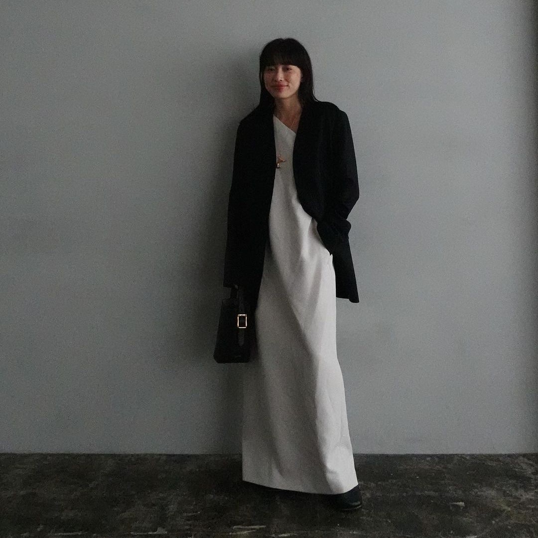 乾鶴春夏新作日系insブロガーのおしゃれなシングル肩のレトロなワンピースが痩せています。