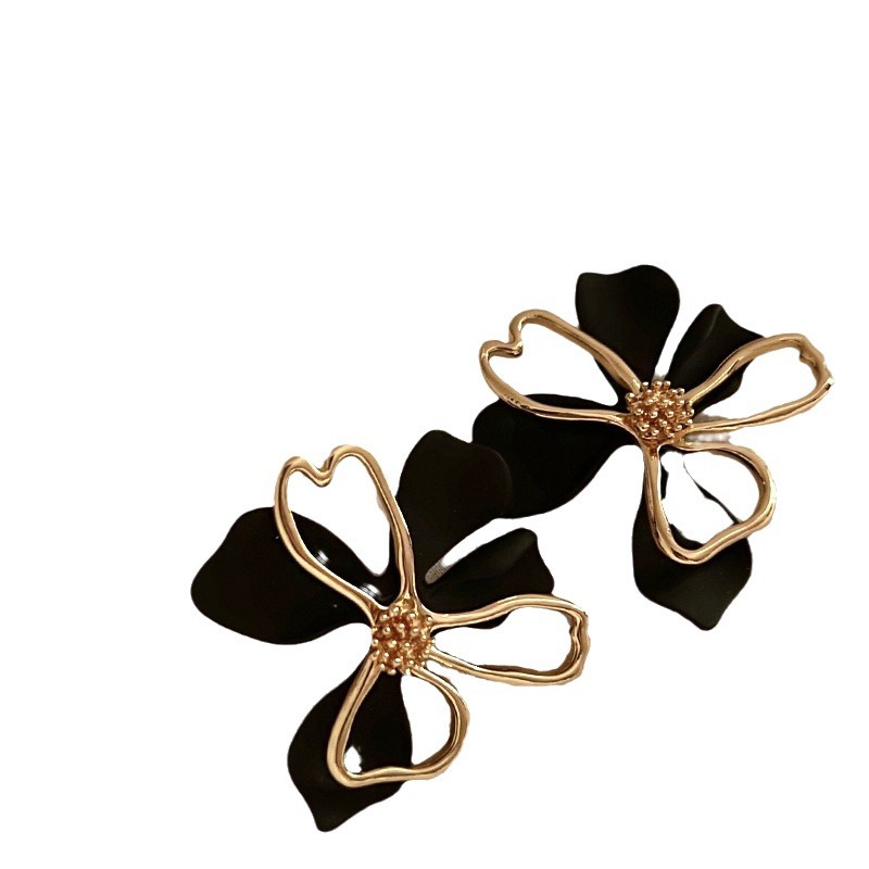 Aguja de plata Atmósfera Pendientes de flores huecas de doble capa Pendientes estéticos de moda francesa Pendientes elegantes de temperamento de alta gama