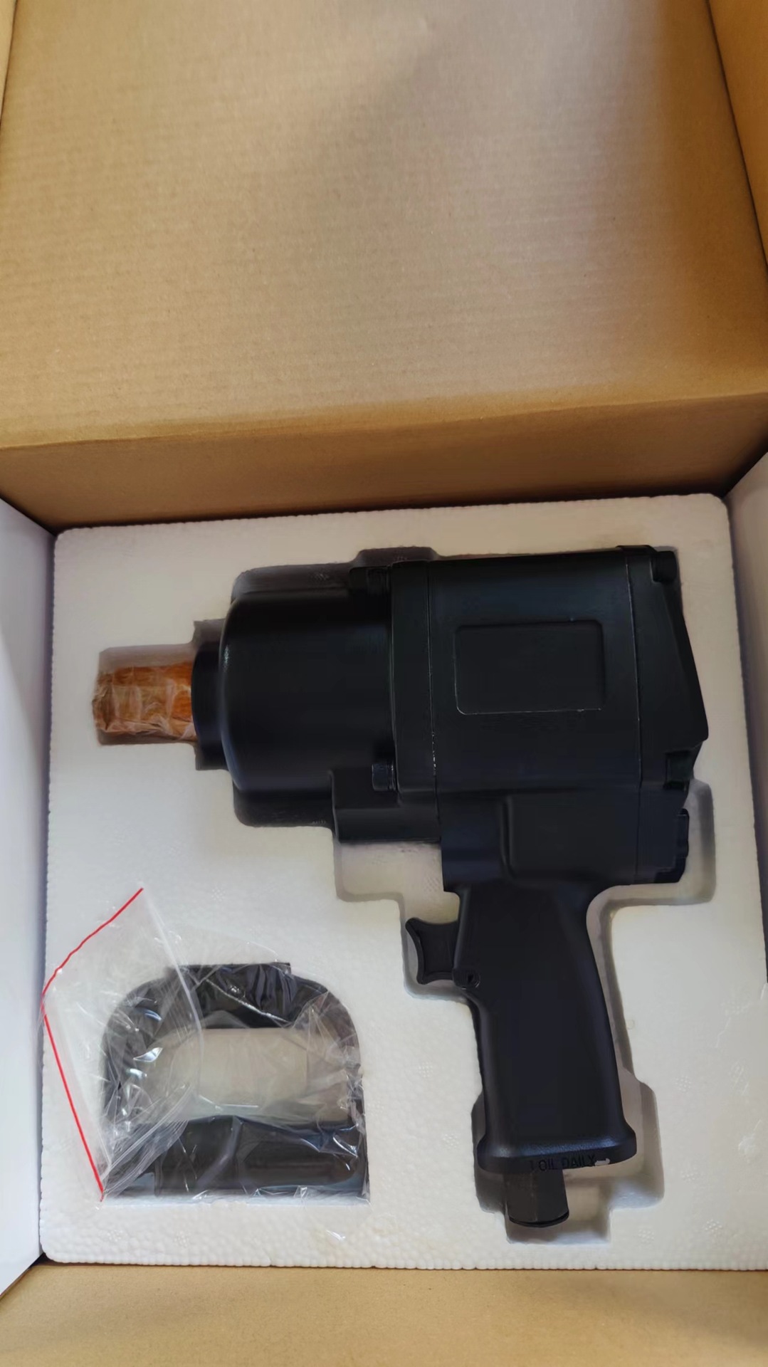 Llave de impacto neumática Songyan 105 para quitar pernos, llave neumática de alto torque de 1 pulgada para reparación de automóviles, pistola de aire grande.