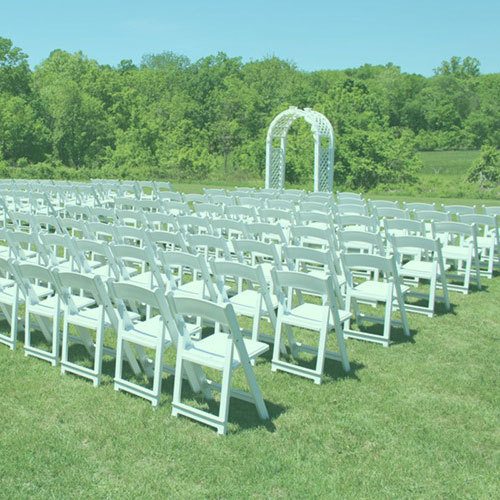 Fábrica al por mayor al aire libre silla plegable portátil resina blanca silla trasera de plástico al aire libre silla plegable de la boda