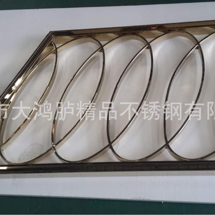 焊接加工定制别墅豪华轻奢新中式304不锈钢镜面玫瑰金楼梯扶手