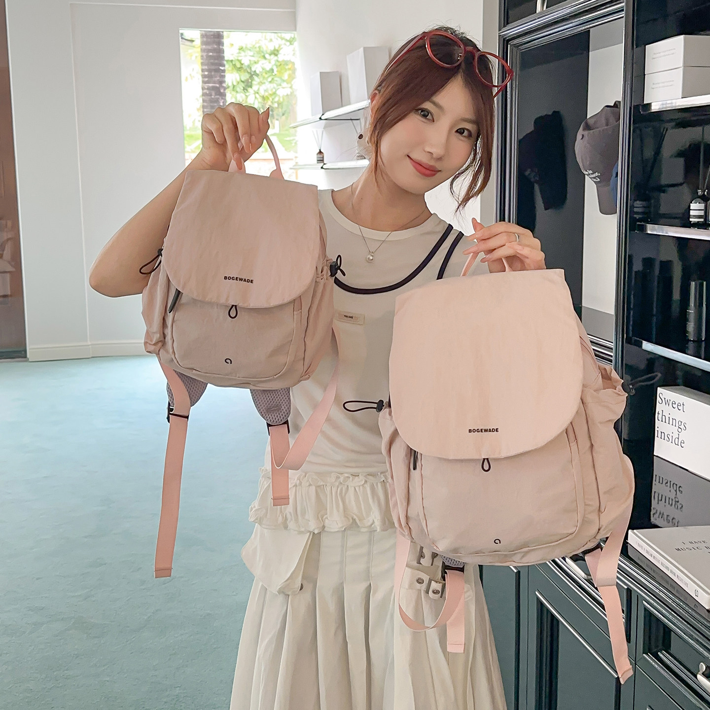 Diario nuevo mochila de mujer temperamento de gran capacidad de transporte ligero mochila de viento computadora 2026 mochila de nylon simple