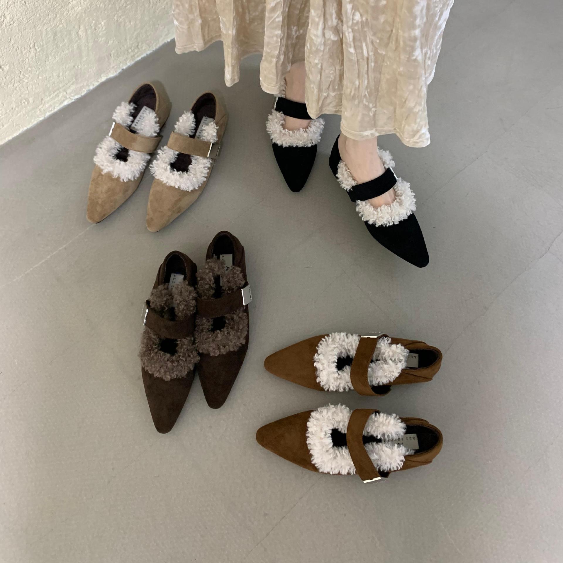 2025冬季新款低帮复古尖头加绒加厚保暖内增高一字带玛丽珍单鞋女