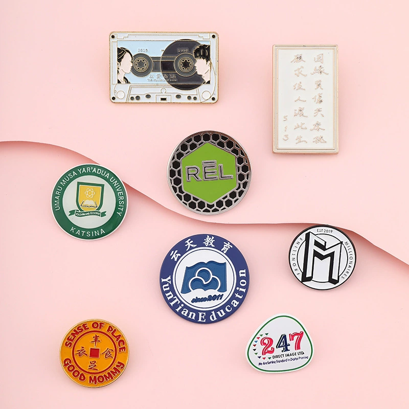 Индивидуальные металлические значки, броши с эмалевой краской, значки, школьные значки, классные значки, персонализированные памятные монеты на годовщину корпорации, изготовленные на заказ.