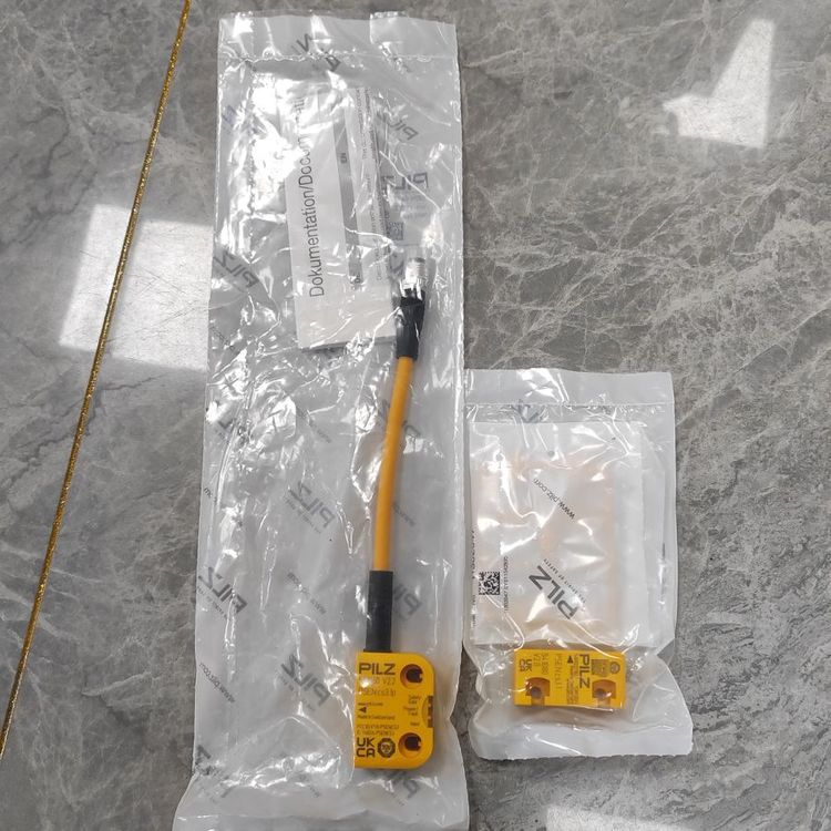 PNOZ X2.7P 24VACDC 3n/o 1n/c皮尔兹Pilz 777305安全继电器