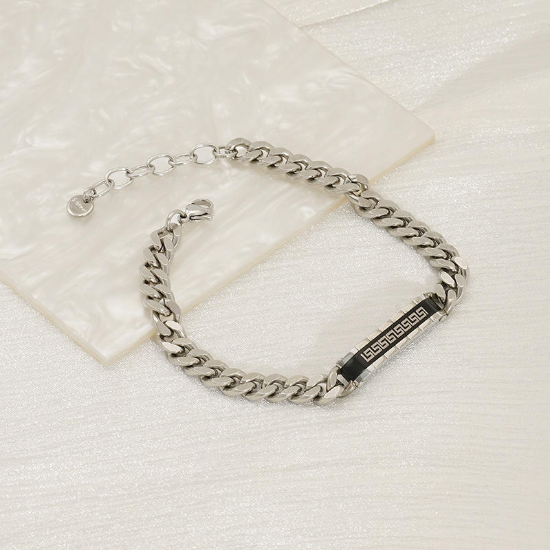 Cross-border new personality simple curved brand carved pattern men's titanium steel bracelet European and American fashion Joker Cuban chain wholesale