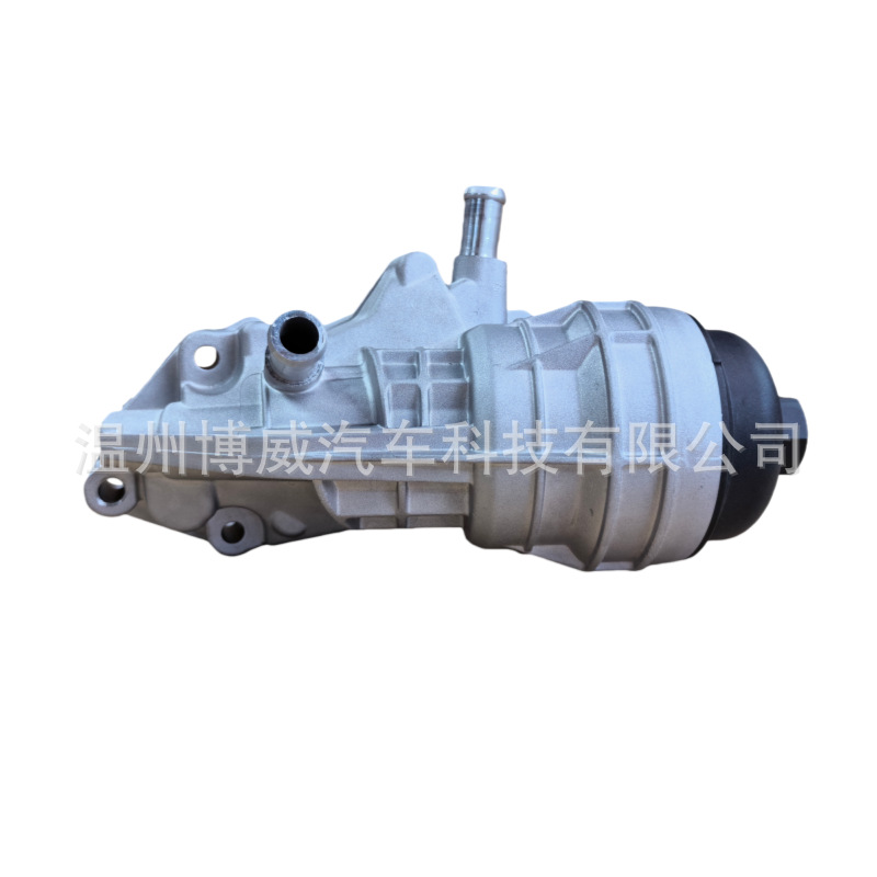 Applicable to M270E20, A2701800500, A2701800610, A2701800810 oil coolers