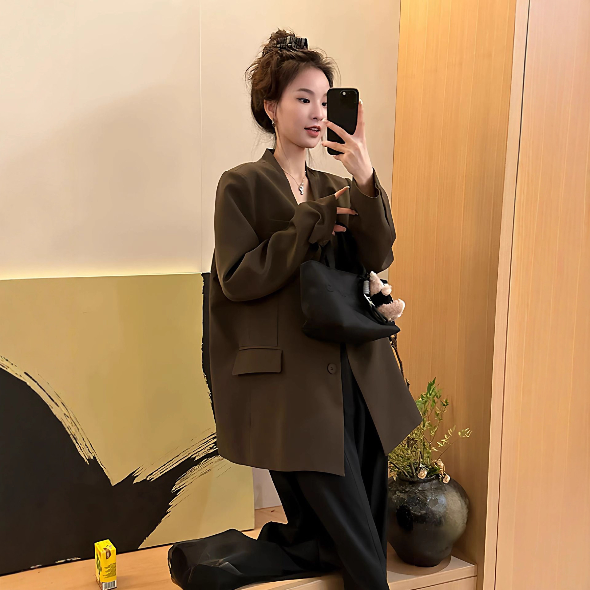 Korean-style Minimalist High-end V-neck Designer Blazer For Women, 2025 Autumn New Versatile Casual Loose Jacket_voghion.com
