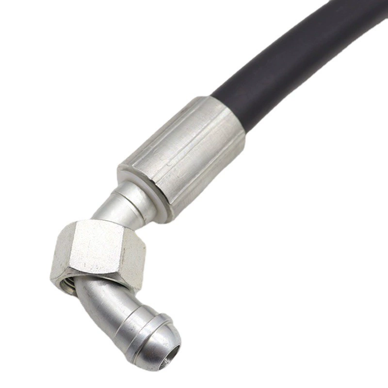 Производители черных резиновых шлангов поставляют гидравлические шланги высокого давления, гидравлические трубки, устойчивые к высоким давлениям, и стальную проволоку, устойчивую к воздействию масла под высоким давлением.