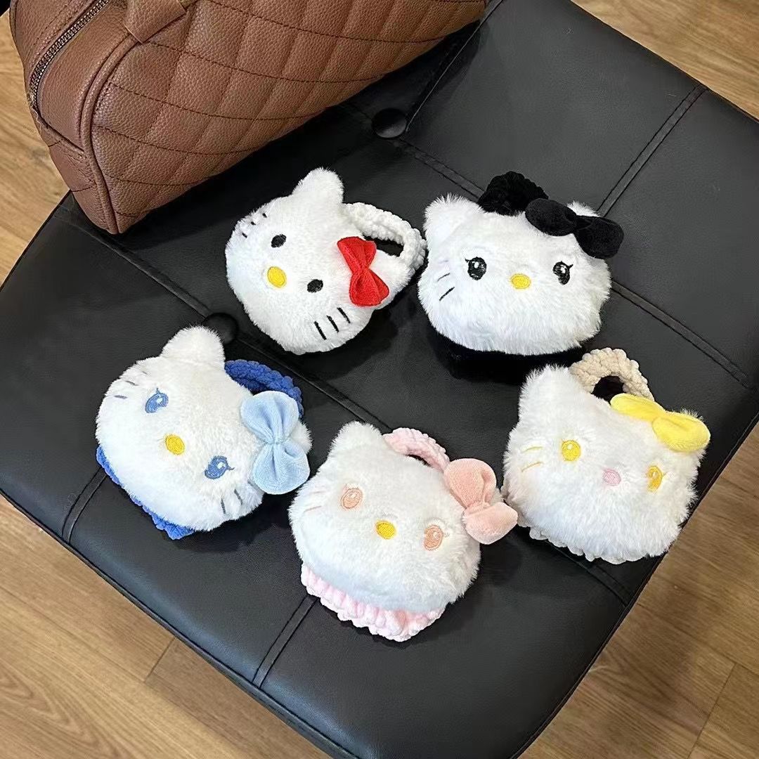 Demi-season knitted cartoon cute compatible headphones