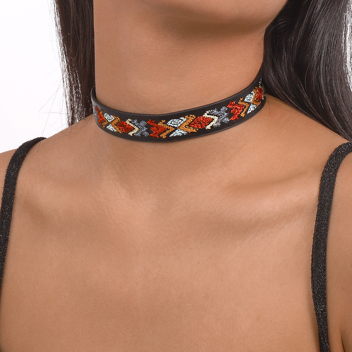 Fashion Geometric Pu Leather Embroidery Women's Choker 1 Piece display picture 9