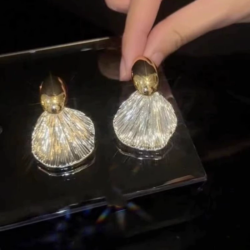 Серебряная игла, металлические модные серьги, серебро 925 образец, простой и элегантный дизайн, интернет-знаменитость, стиль высокого качества