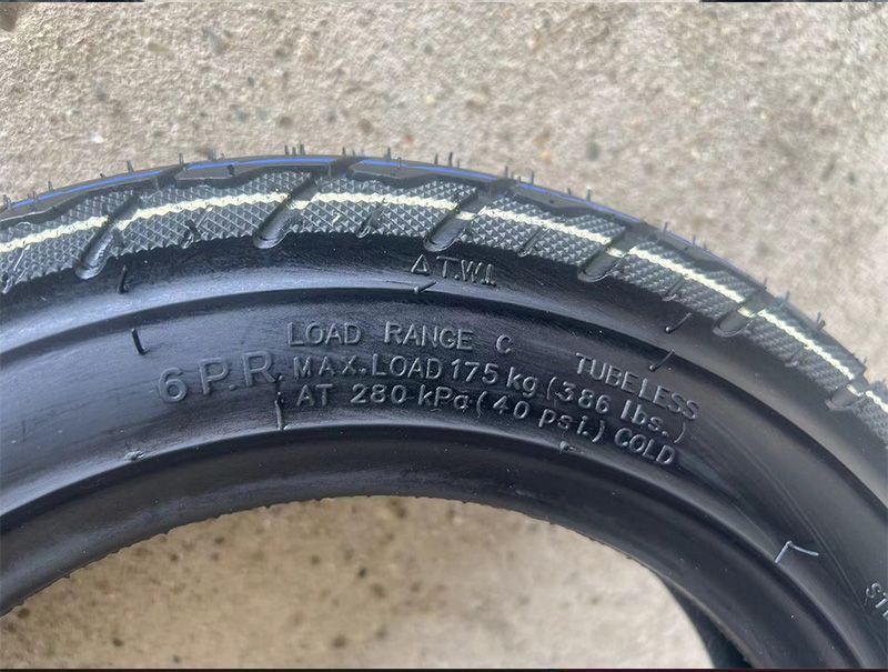 3.00-10 Zhengxin genuine goods tire 14*3.2 Vacuum Electric car scooter steel tire 15*30 thickened free shipping