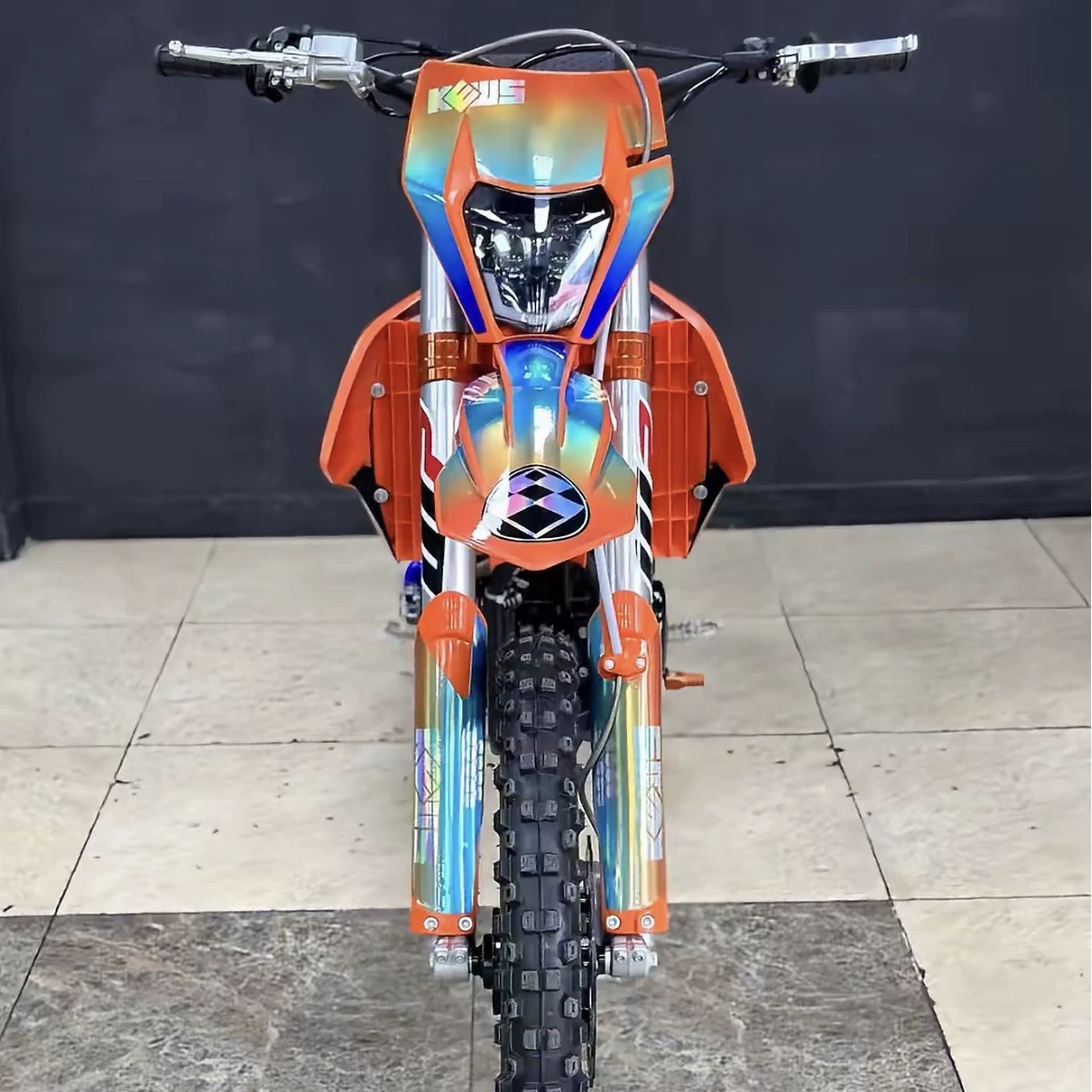 [Квиск K16NB300cc одноклассный четырёхтактный водяное охлаждение верхнее распредвалы заездной внедорожный мотоцикл]