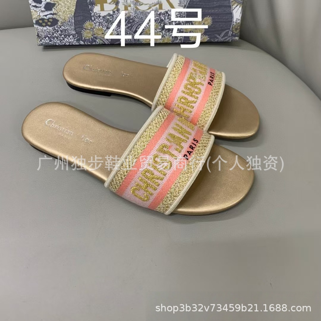 Zapatillas de piso plano de moda versátiles en forma de una forma D clásica transfronteriza adecuada para extranjeros no molestes nacionales image 50