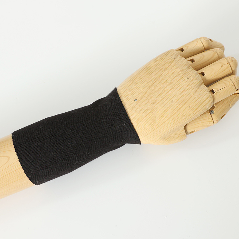 モーダルは腕を保護して肘を保護します。