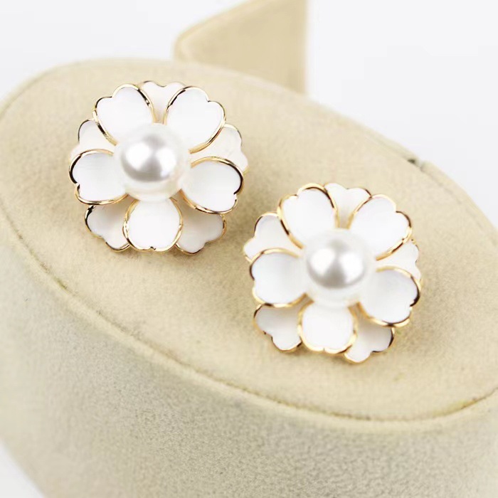 珍珠耳環女春夏2023新款時尚時尚玫瑰花耳釘小眾耳飾輕奢復古