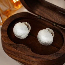 耳钉;项链;戒指