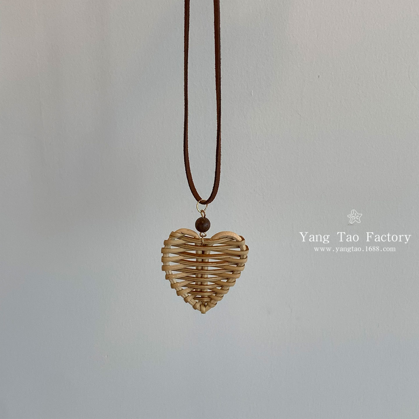 Collar tejido de amor de luna de estilo étnico bohemio para mujer, suéter de cuello halter largo de verano, accesorios colgantes de cadena