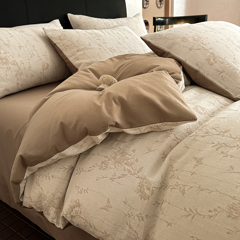 Cama de algodón de hilo de tres capas de lujo ligero de cuatro piezas de algodón puro 2024 nuevo hilo de doble capa simple funda de edredón de sábana