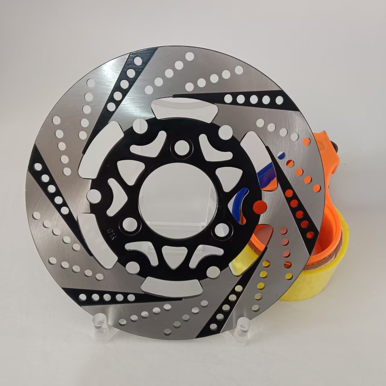 220mm Brake Disc with 58mm Inner Diameter, 70mm Hole Spacing, Curved Groove for Fixing, Suitable for Front and Rear Electric Scooters Like Niu, Little Turtle, and Monkey, Modified Disc Brake Rotor