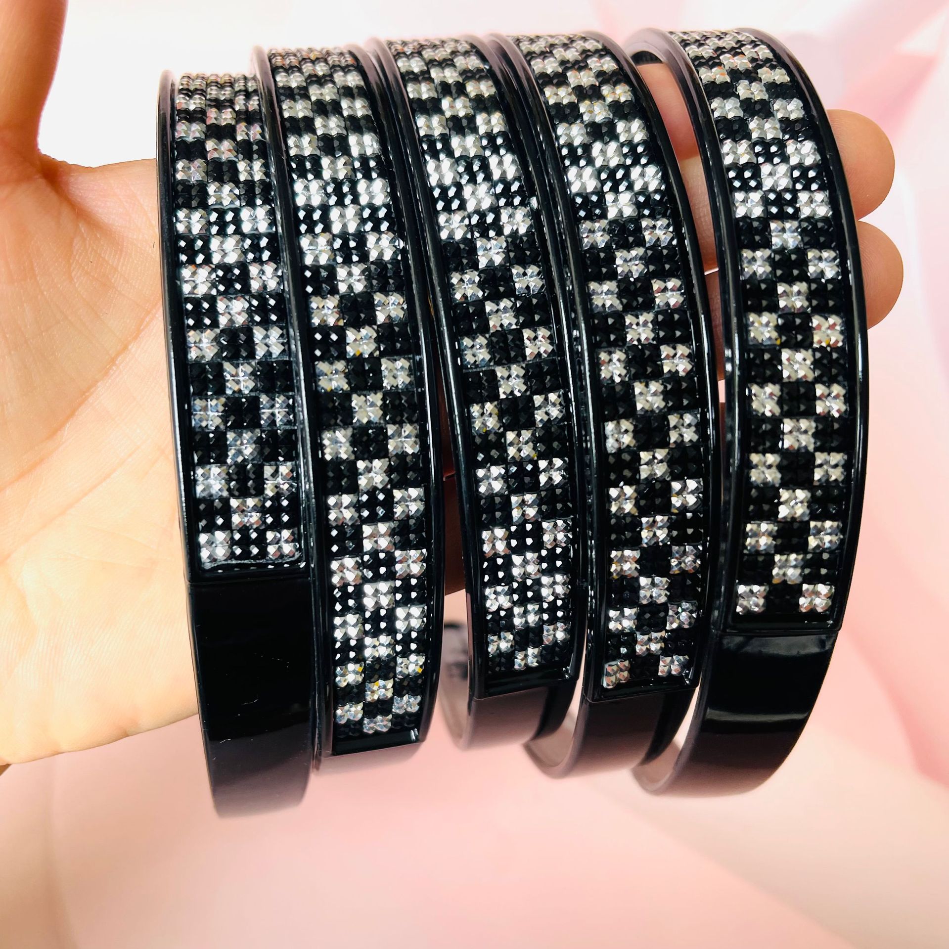 7B816359F8C3C85B77D37067440FC6