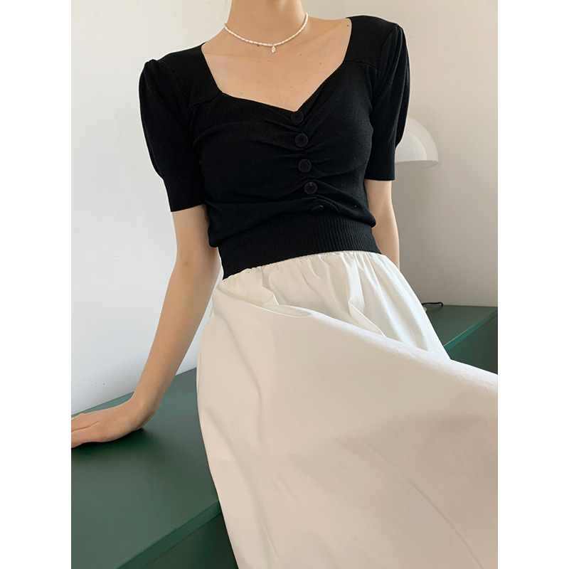 Orange Zhi 2021 Solid V-neck Short sleeved Sweater Show thin temperament Easy Sense of design Base coat 0118