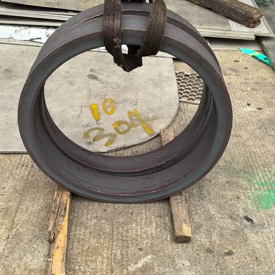 Фошань Ruite Special Steel поставляет высокотемпературные кованые цилиндры, кованые кольца, кованые трубы из стали S31400 и гарантирует химический состав.