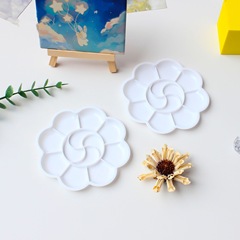 梅の花のカラーパレットプラスチックカラーパレット子供の絵画アクリルガッシュ画材 diy 絵画ディスク卸売